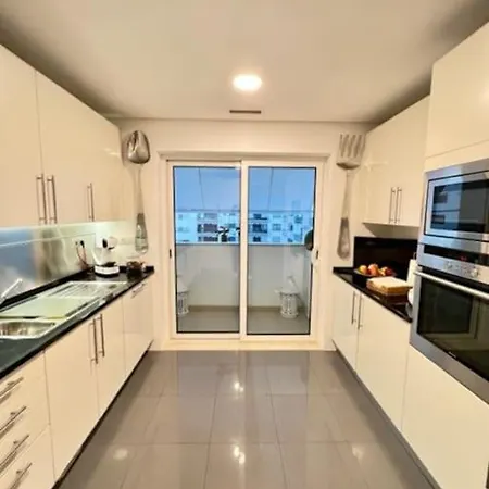 Becas House - * Лісабон